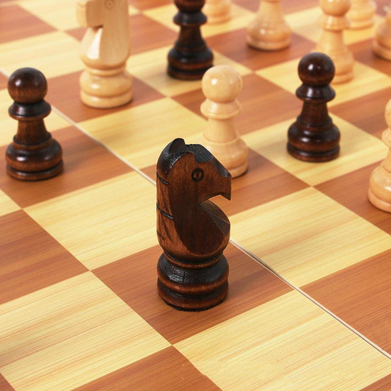 Jogo de tabuleiro de xadrez de madeira dobrável