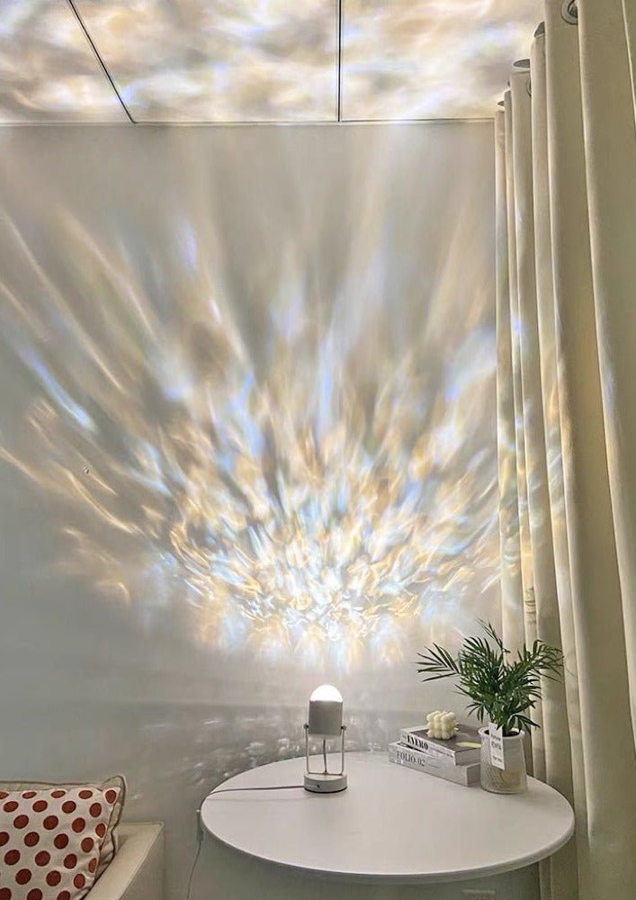 Luminária de mesa decorativa com projetor Ripple - Ambiente noturno moderno e criativo